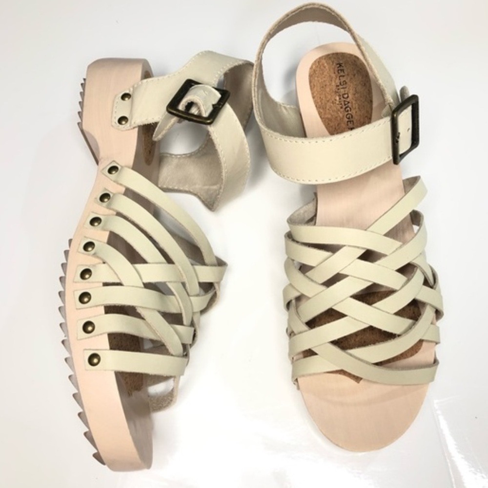 Kelsi Dagger Brooklyn Leather Strappy Sandals
Size 8.5